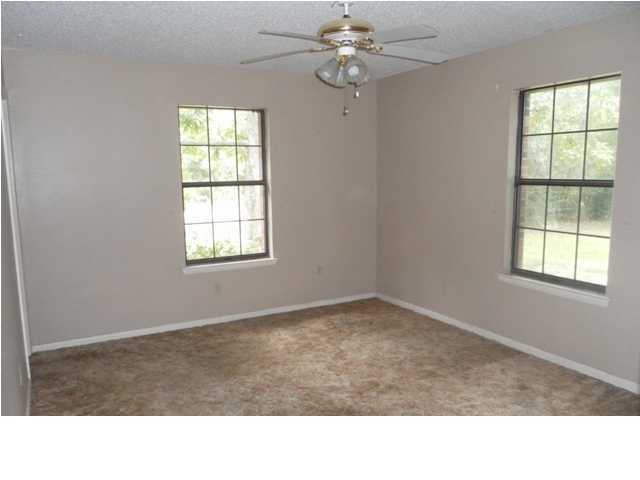 1342 Corbin Gainey Road DeFuniak Springs, FL 32435 - Photo 10 of 15 Gallery Image 10
