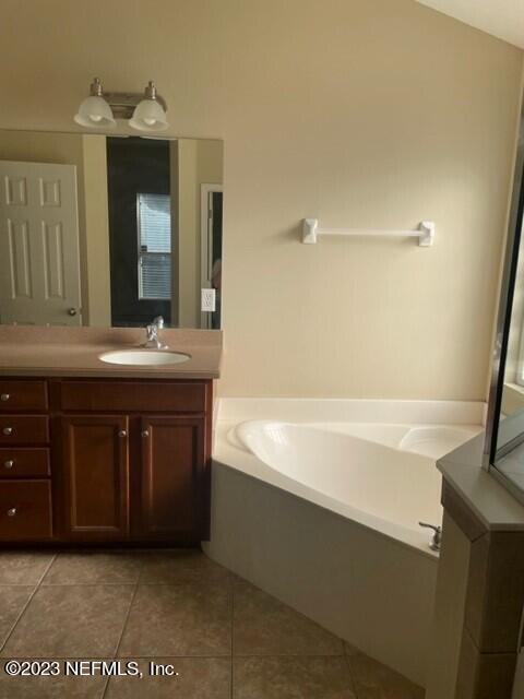 462 Roserush Lane Jacksonville, FL 32225 - Photo 14 of 19 owner's bath