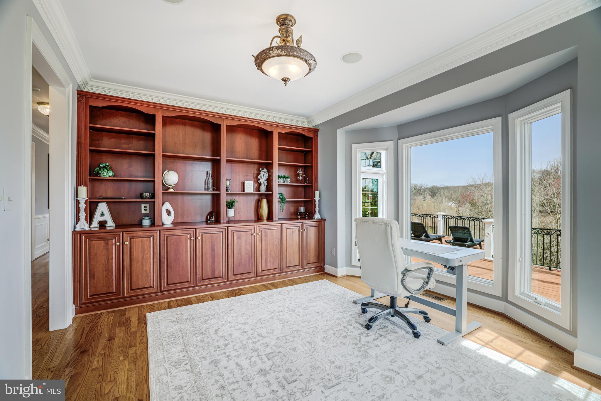 22609 Hillside Circle Leesburg, VA 20175 - Photo 44 of 110 a view of a livingroom with furniture window and outside view