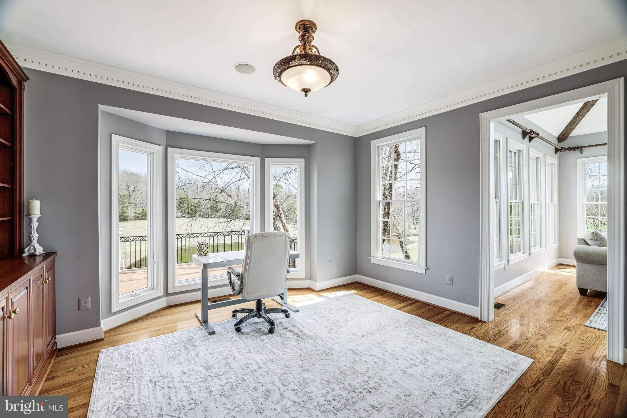 22609 Hillside Circle Leesburg, VA 20175 - Photo 45 of 110 Office main level