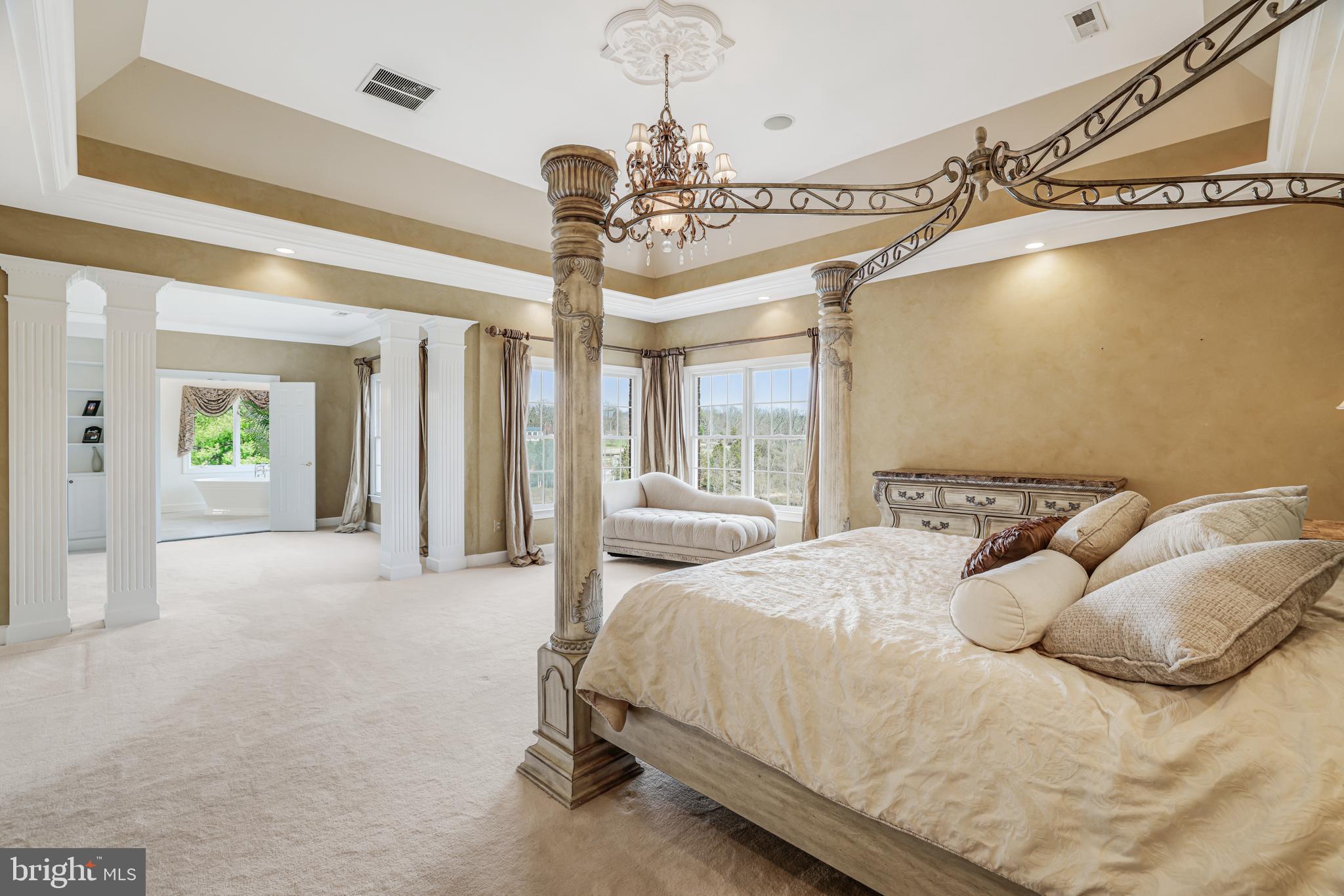 22609 Hillside Circle Leesburg, VA 20175 - Photo 78 of 110 Primary bedroom