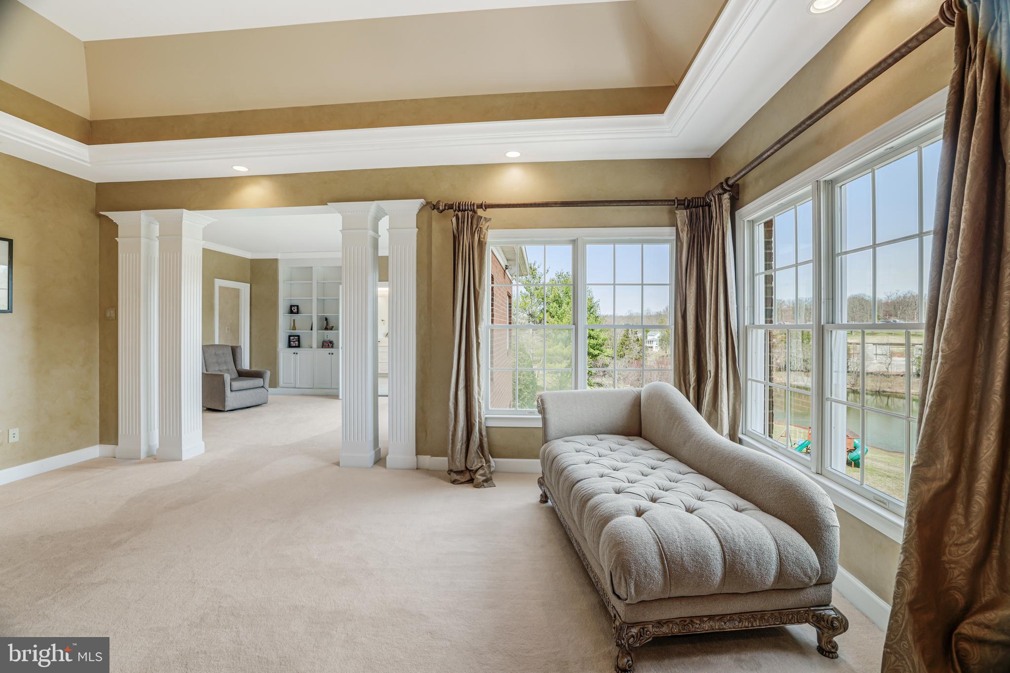 22609 Hillside Circle Leesburg, VA 20175 - Photo 79 of 110 a living room with furniture and a large window