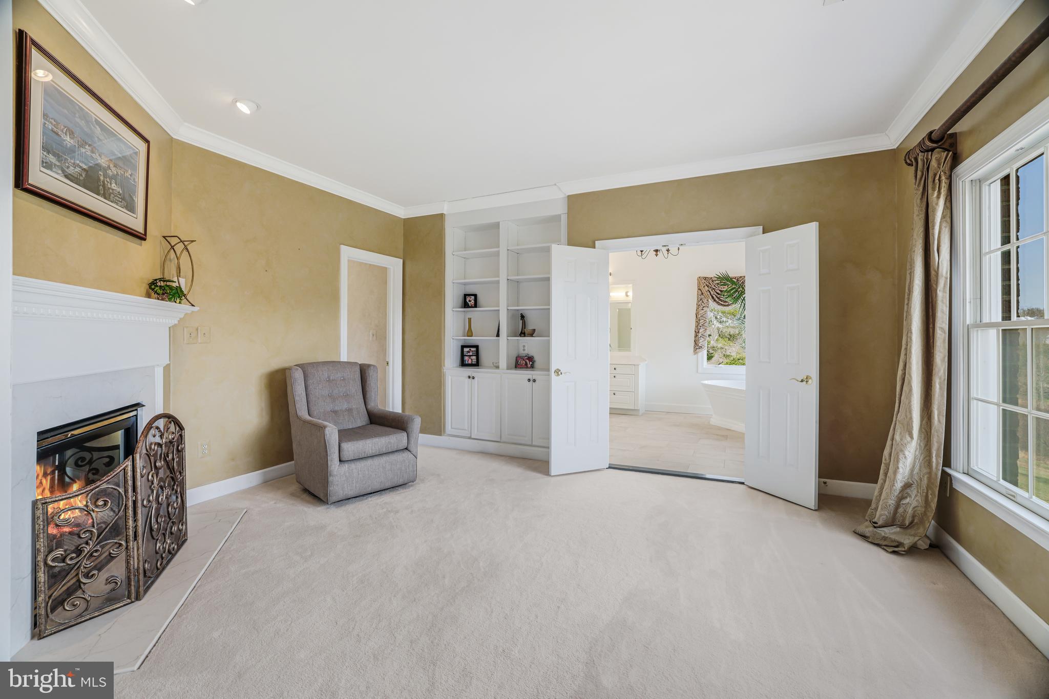 22609 Hillside Circle Leesburg, VA 20175 - Photo 80 of 110 Primary bedroom