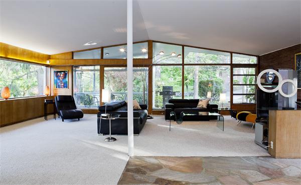 95 Buckminster Road Brookline, MA 02445 - Photo 4 of 10