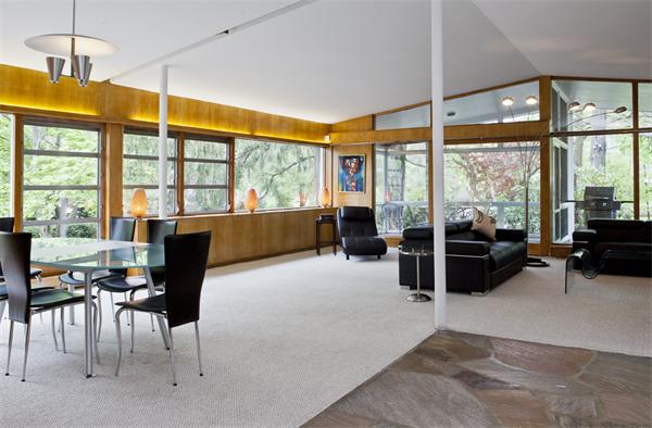 95 Buckminster Road Brookline, MA 02445 - Photo 5 of 10