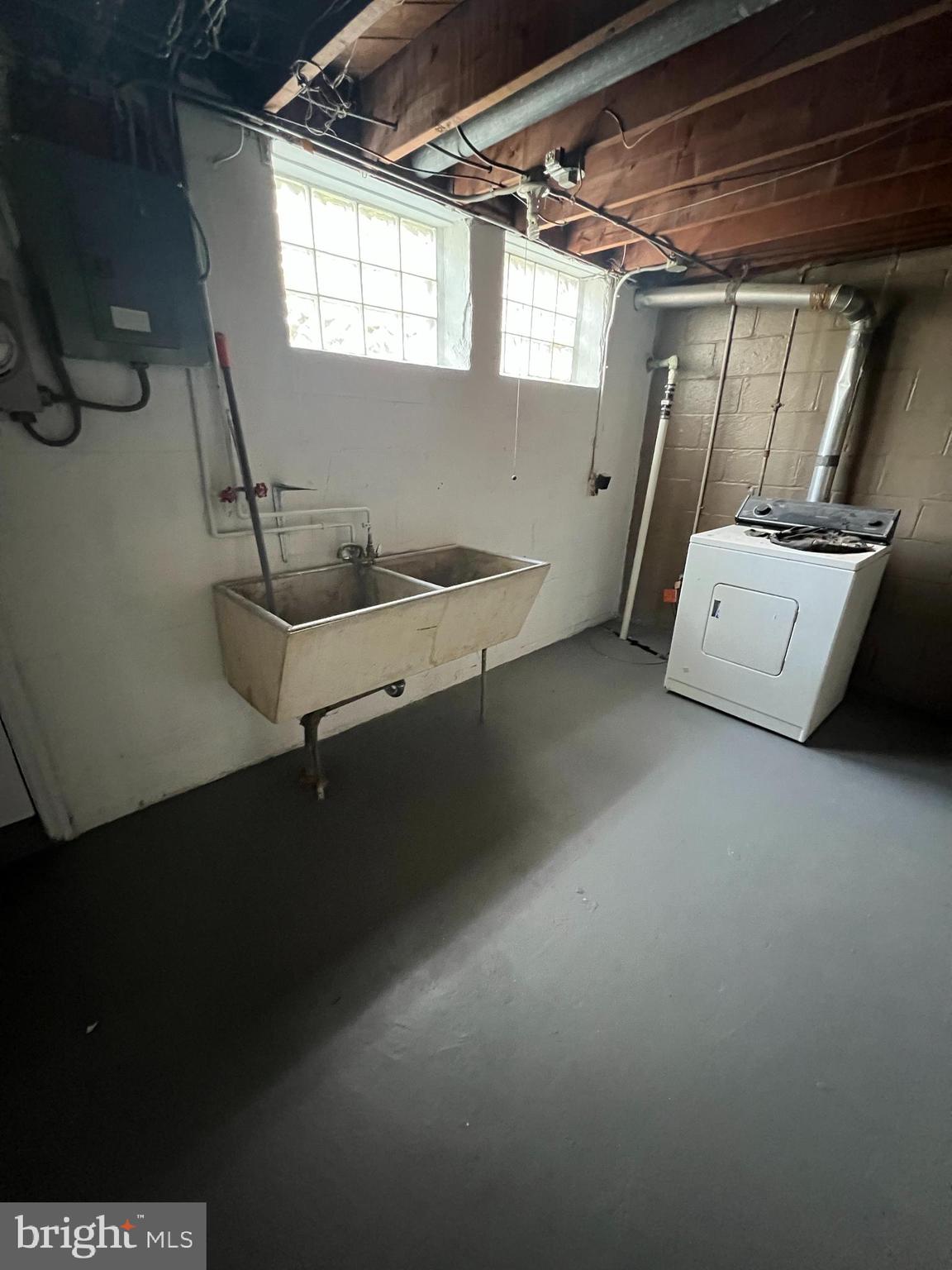 1638 Winford Road Baltimore, MD 21239 - Photo 15 of 20 basement (6ft+ ceilings)