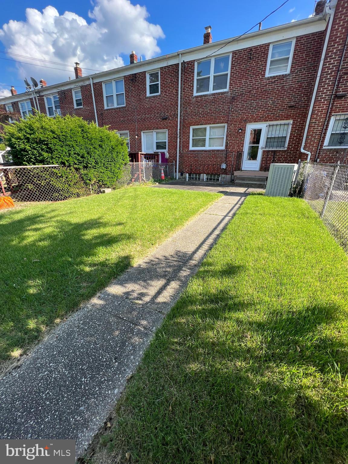 1638 Winford Road Baltimore, MD 21239 - Photo 20 of 20 back yard