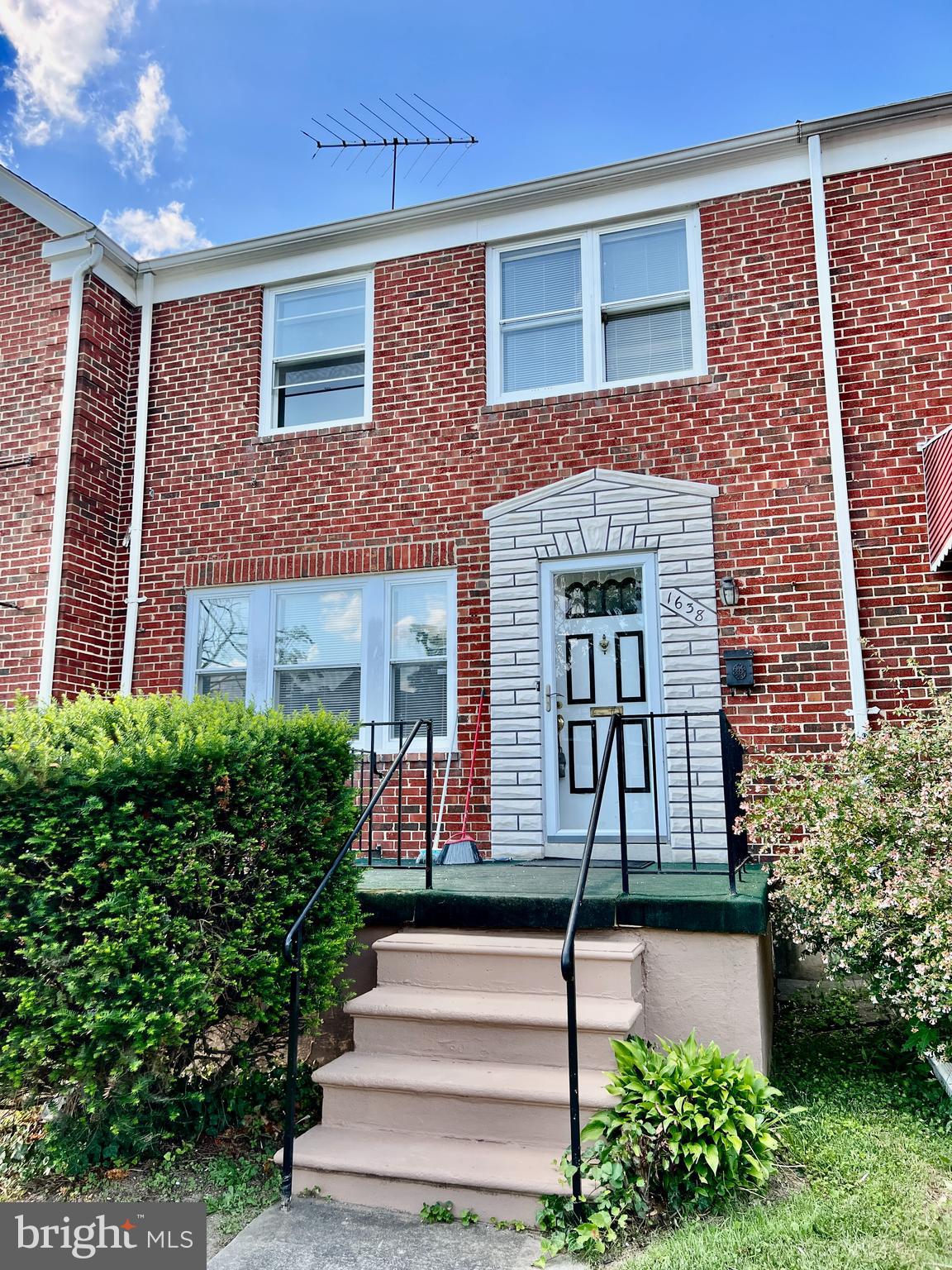 1638 Winford Road Baltimore, MD 21239 - Photo 2 of 20 front