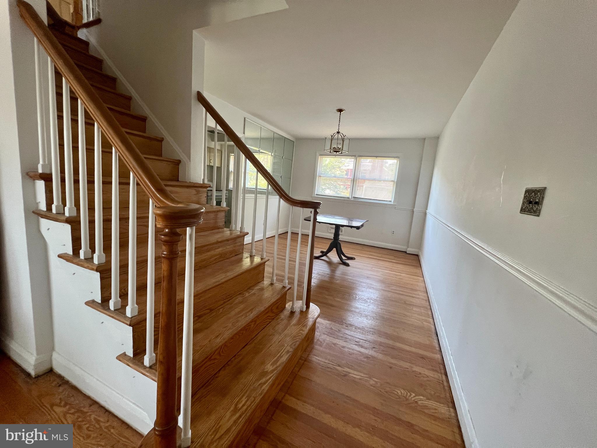 1638 Winford Road Baltimore, MD 21239 - Photo 10 of 20 stairs