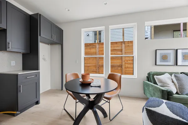 $595,000 | 1709 Maple Avenue, Unit 2A, Austin, TX 78702