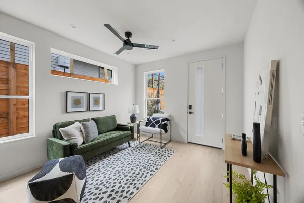 $595,000 | 1709 Maple Avenue, Unit 2A, Austin, TX 78702