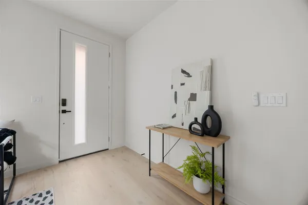 $595,000 | 1709 Maple Avenue, Unit 2A, Austin, TX 78702