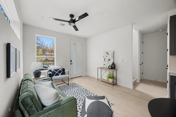 $595,000 | 1709 Maple Avenue, Unit 2A, Austin, TX 78702