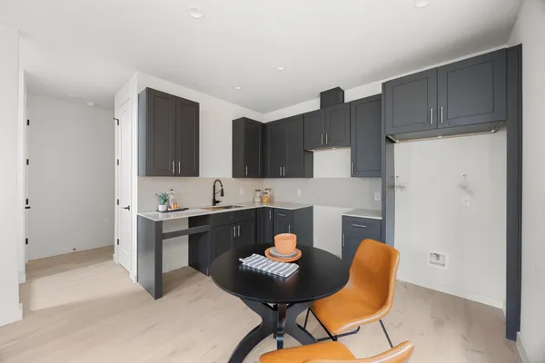 $595,000 | 1709 Maple Avenue, Unit 2A, Austin, TX 78702
