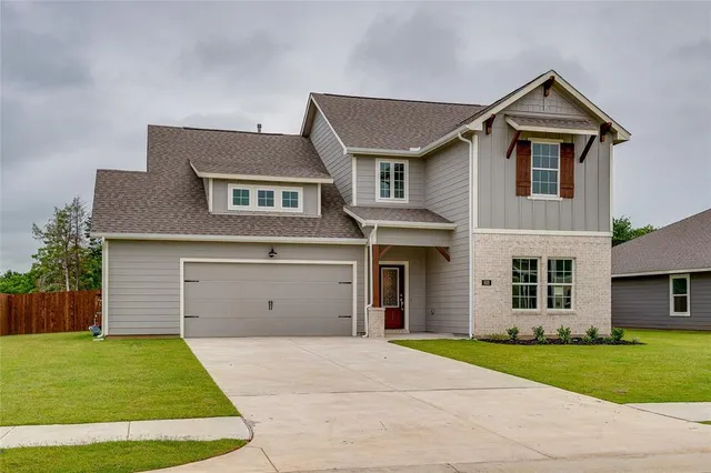 $409,000 | 602 Kyle Drive, Tioga, TX 76271