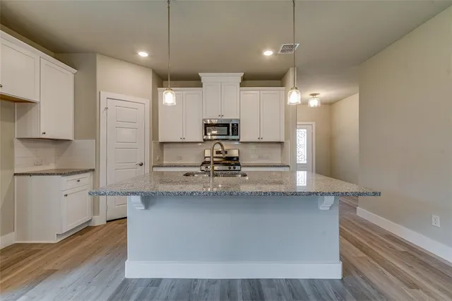 $409,000 | 602 Kyle Drive, Tioga, TX 76271