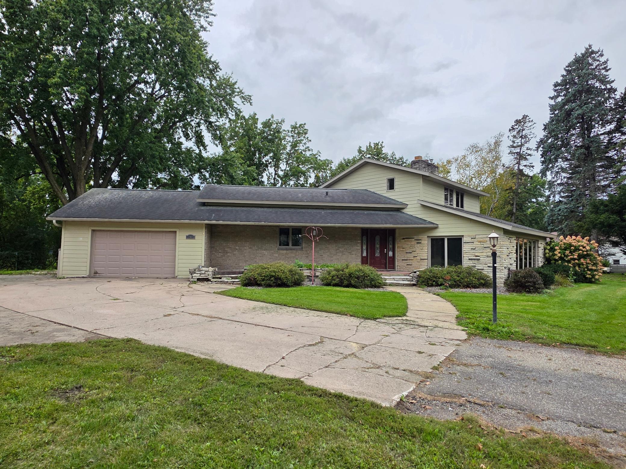 240 1st Street Southwest Elgin, MN 55932 - Photo 5 of 42 Gallery Image 5