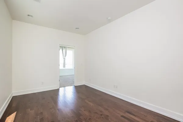 $3,000 | 2123 B Burns Street, Nashville, TN 37216