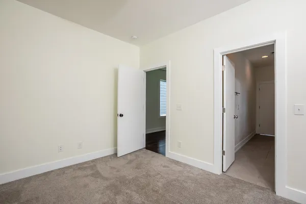 $3,000 | 2123 B Burns Street, Nashville, TN 37216