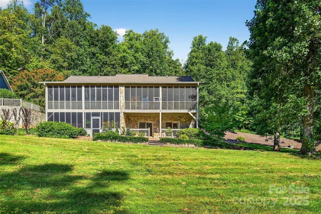 $270,000 | 307 # 7 Blue Ridge Drive South, Marion, NC 28752