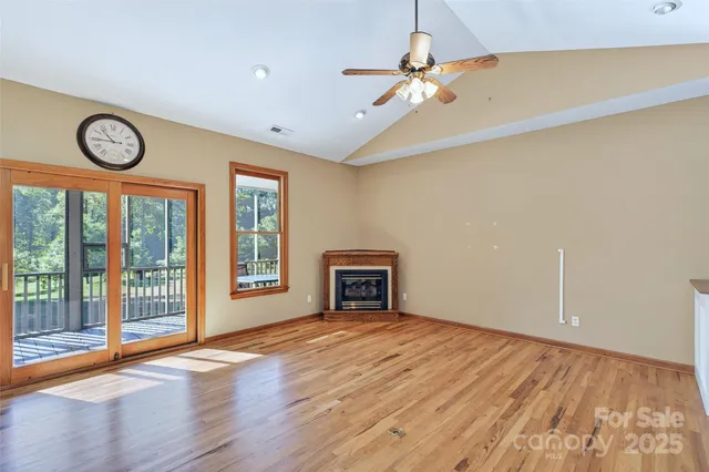 $270,000 | 307 # 7 Blue Ridge Drive South, Marion, NC 28752