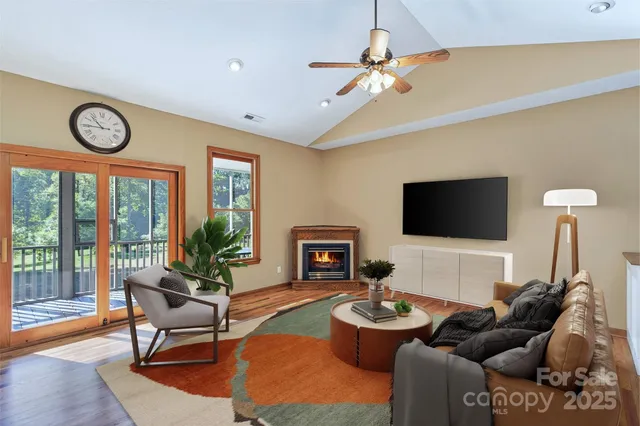 $270,000 | 307 # 7 Blue Ridge Drive South, Marion, NC 28752