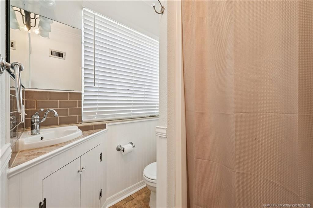 3003 Southeast River Terrace Stuart, FL 34996 - Photo 19 of 45