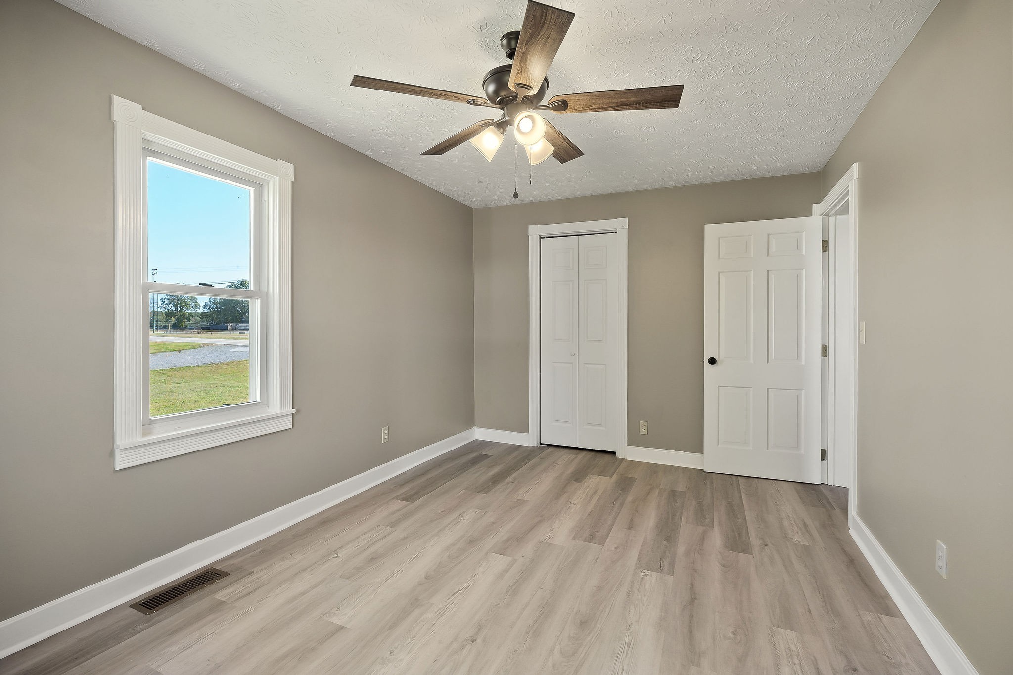 415 Allen Ferry Road Smithville, TN 37166 - Photo 13 of 35