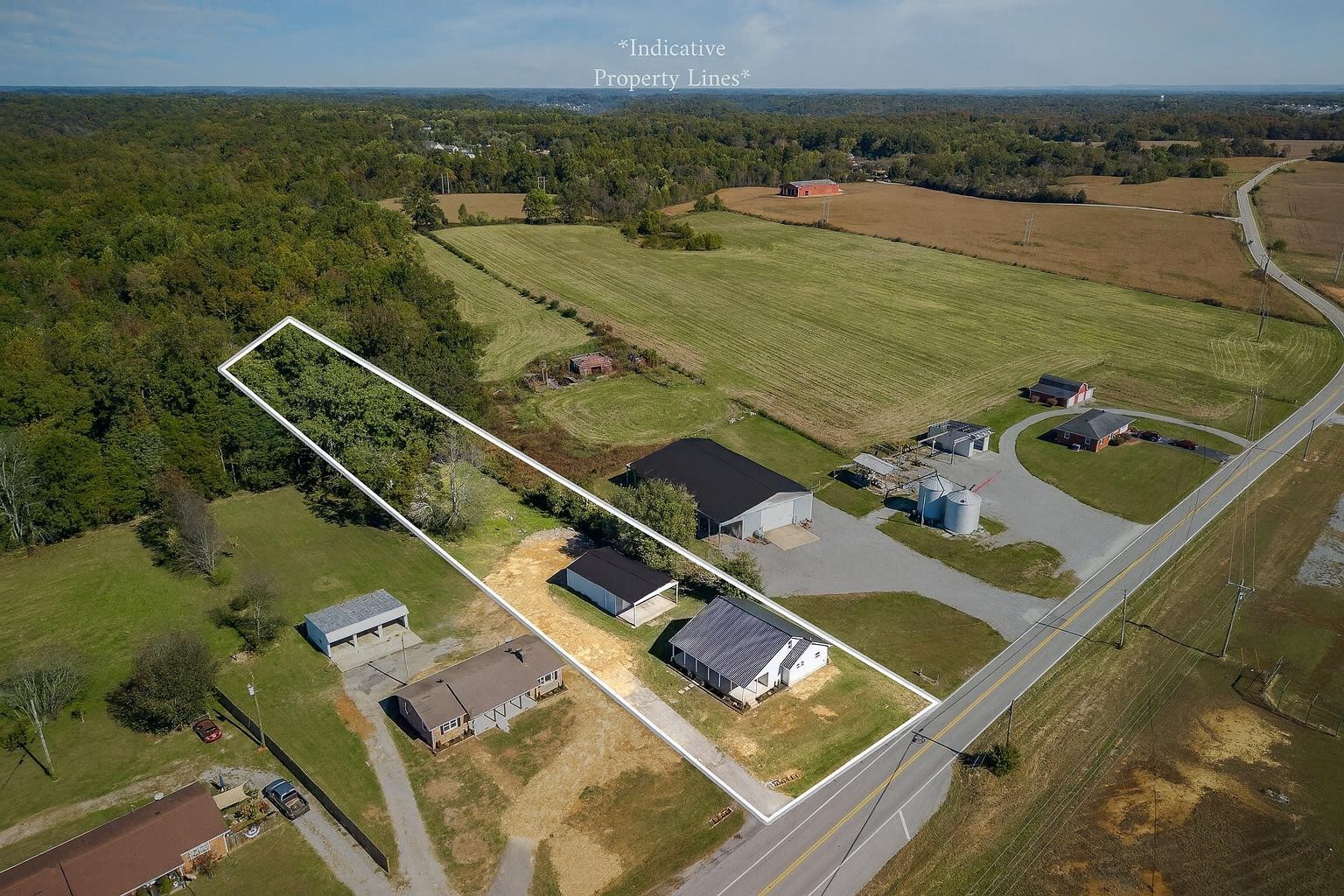 415 Allen Ferry Road Smithville, TN 37166 - Photo 36 of 41 an aerial view of a house with a ocean view
