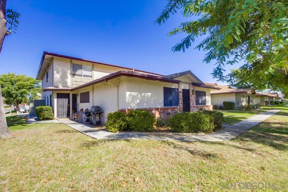 9906 Mission Vega Road Santee, CA 92071 - Photo 3 of 24