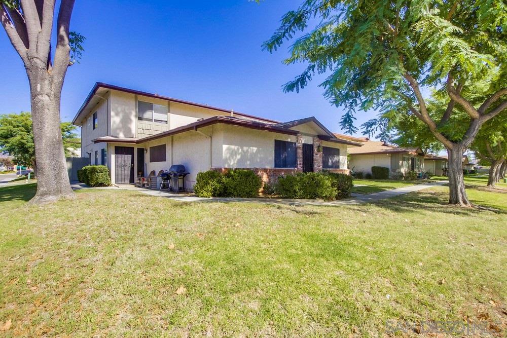 9906 Mission Vega Road Santee, CA 92071 - Photo 4 of 24