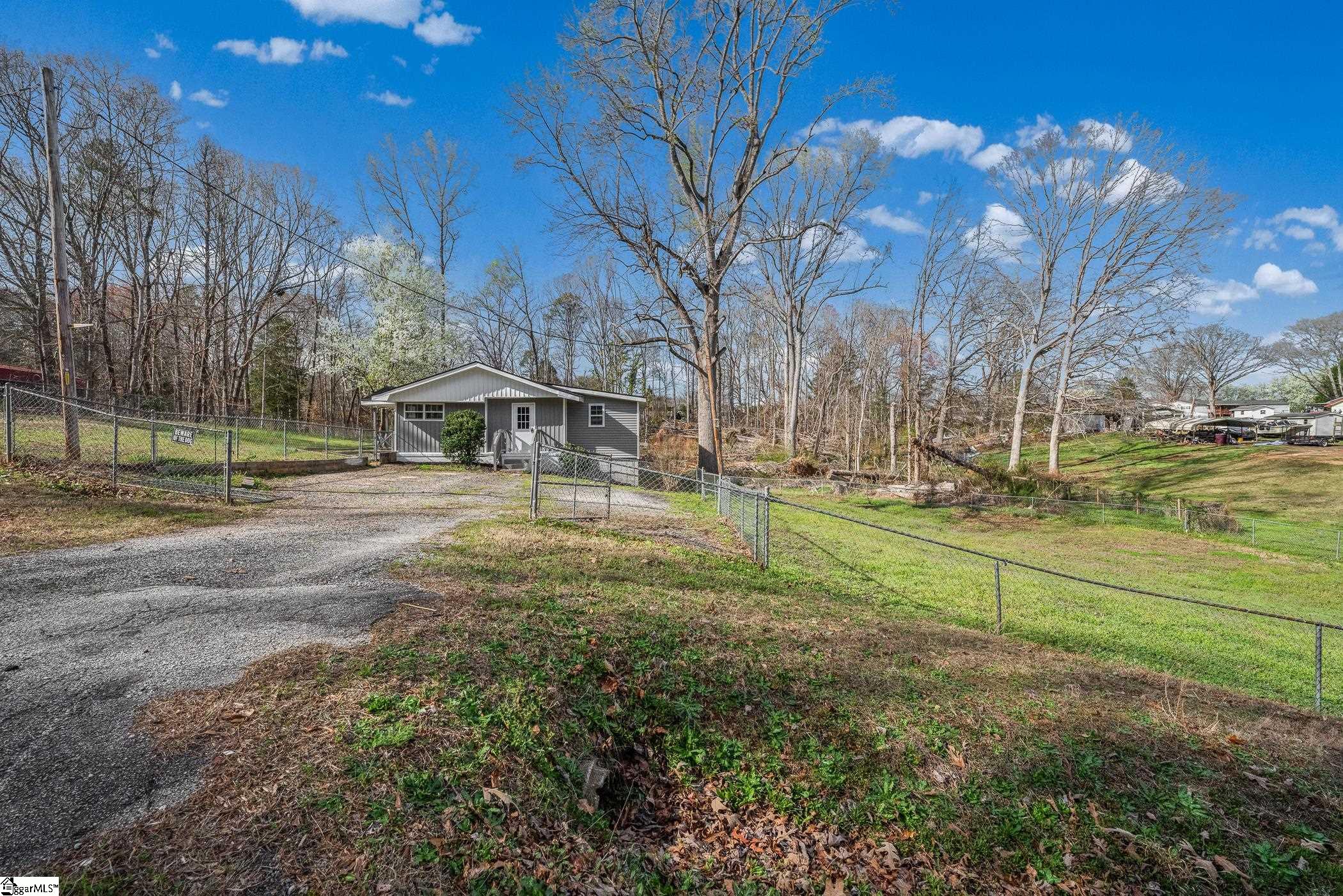 131 Fall Street Woodruff, SC 29388 - Photo 3 of 31