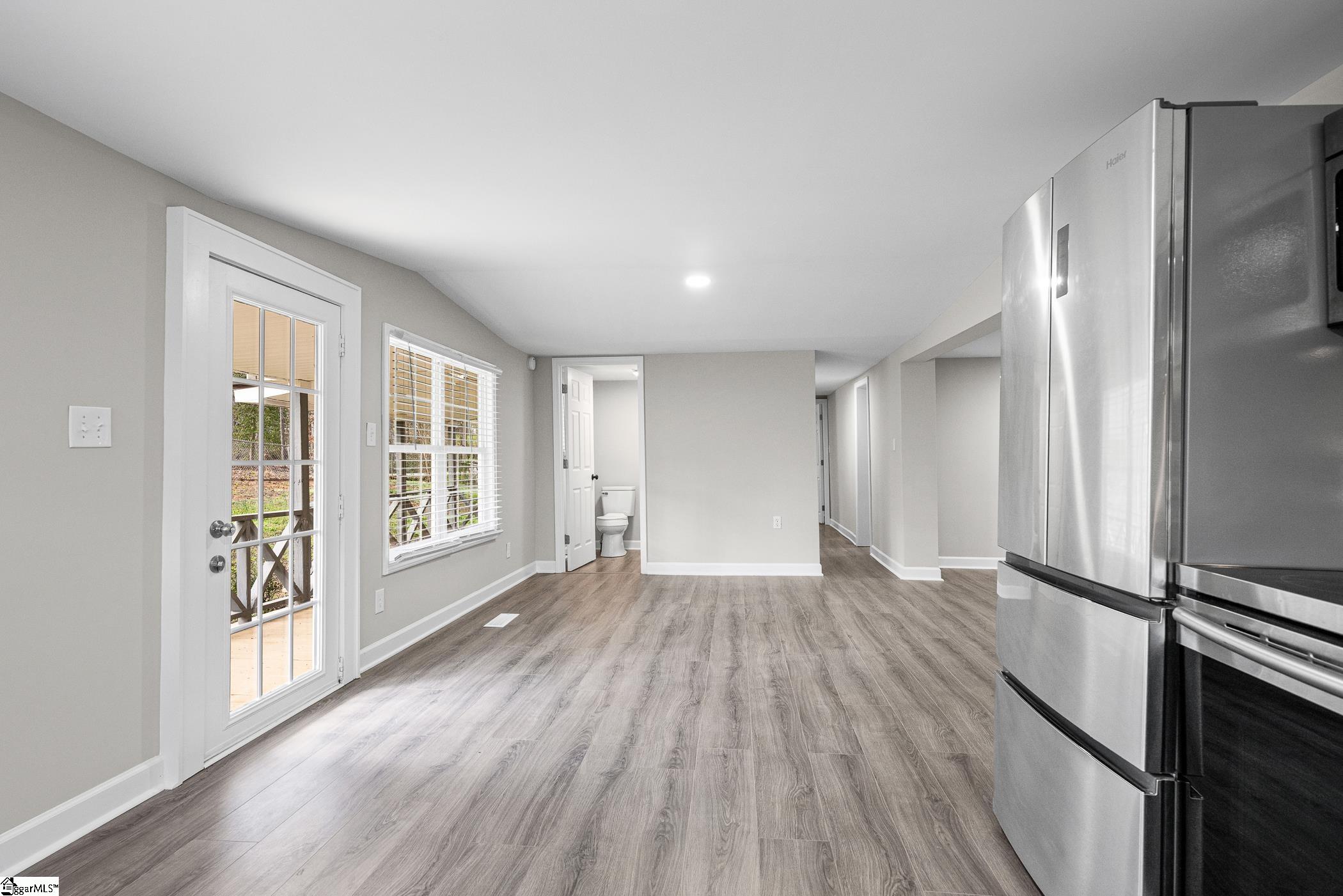 131 Fall Street Woodruff, SC 29388 - Photo 8 of 31