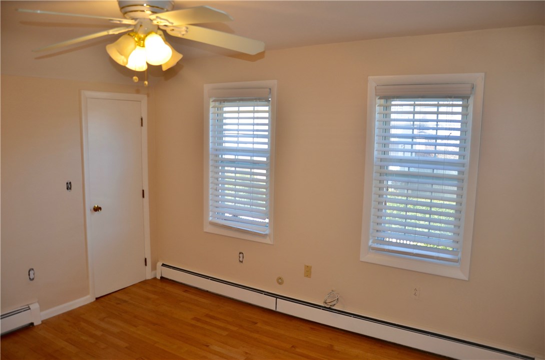 15 Halsey Street Newport, RI 02840 - Photo 11 of 33