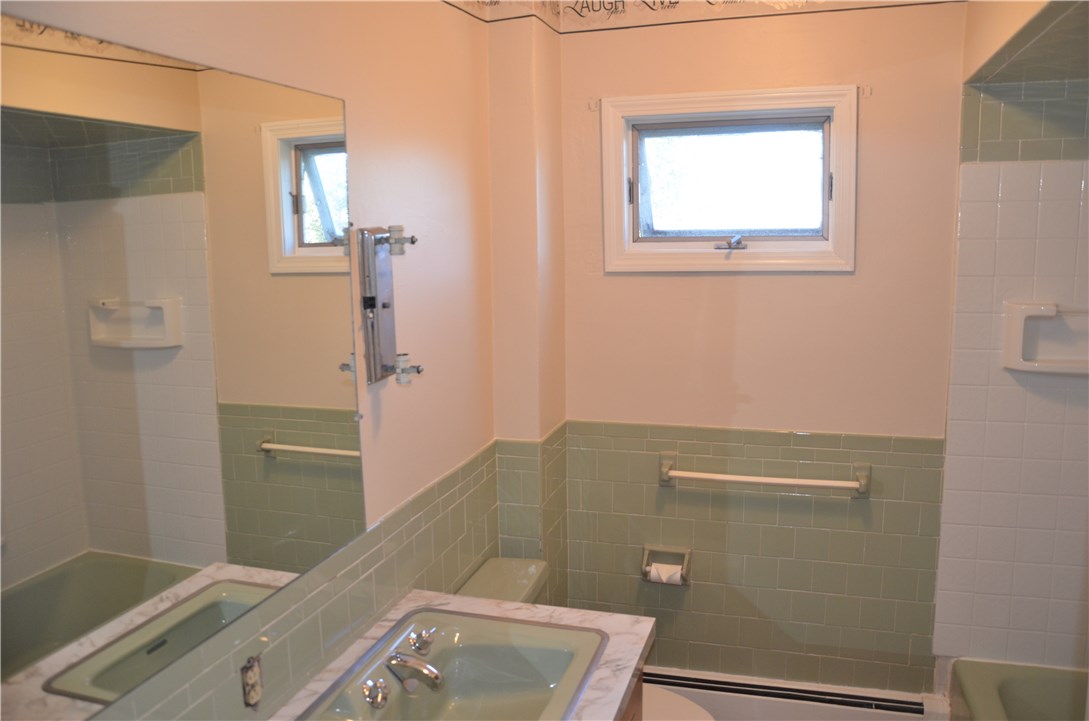 15 Halsey Street Newport, RI 02840 - Photo 16 of 33