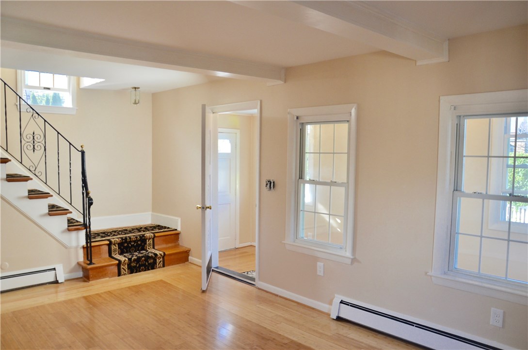 15 Halsey Street Newport, RI 02840 - Photo 6 of 33