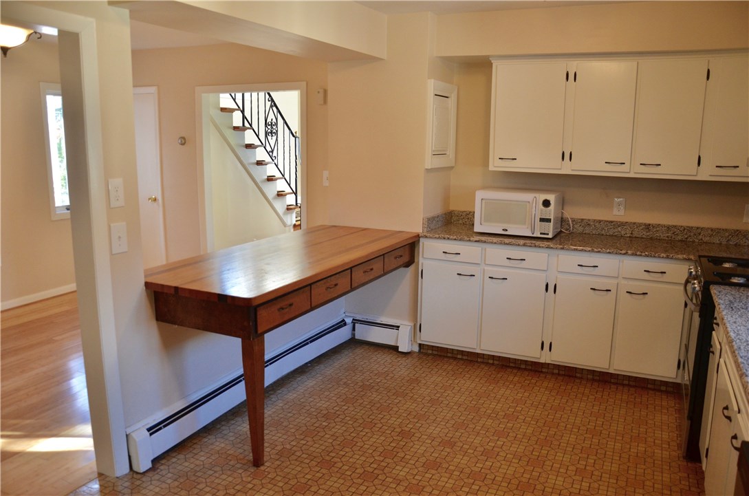 15 Halsey Street Newport, RI 02840 - Photo 7 of 33