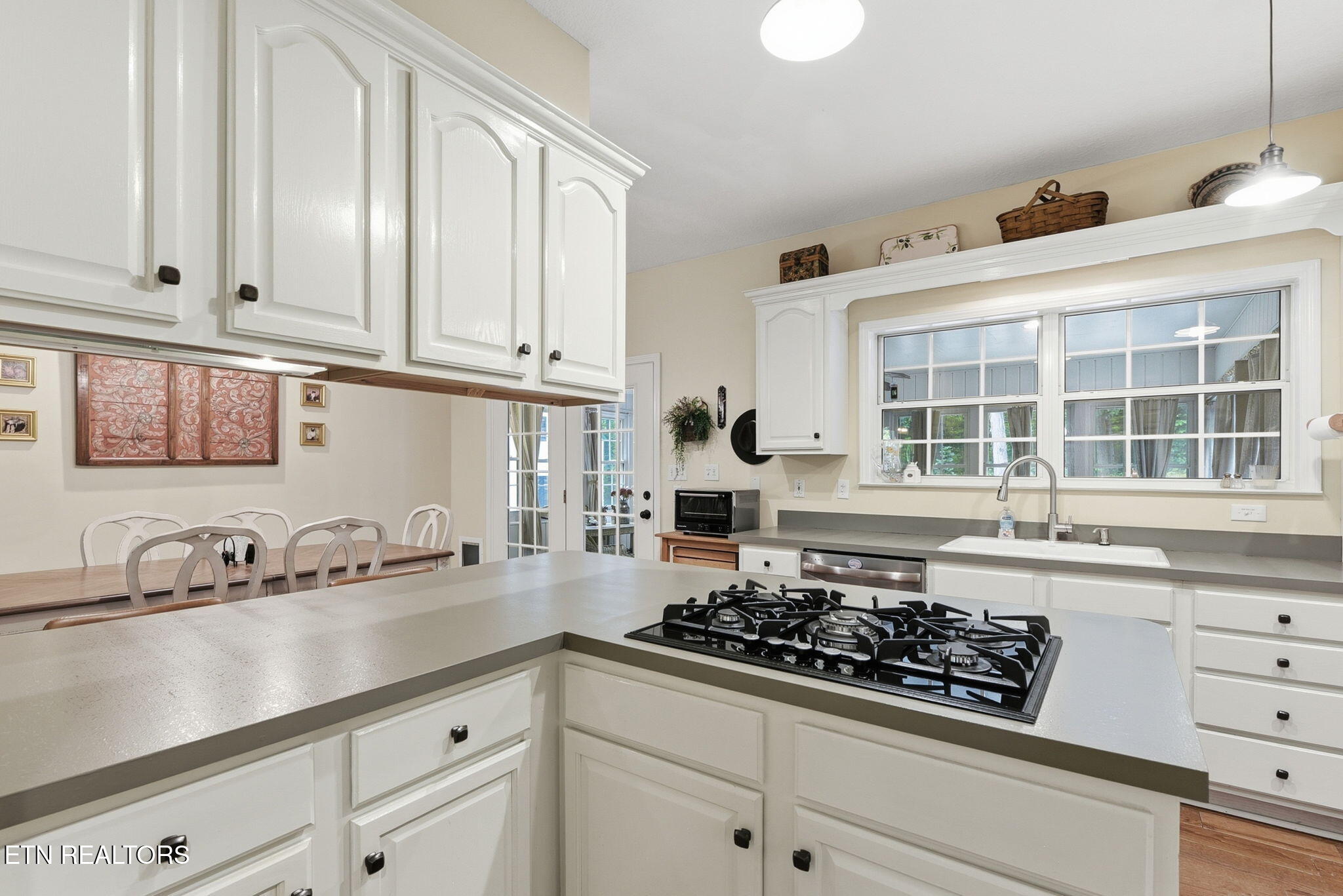 245 Rocky Top Road Luttrell, TN 37779 - Photo 14 of 58 Gas Range
