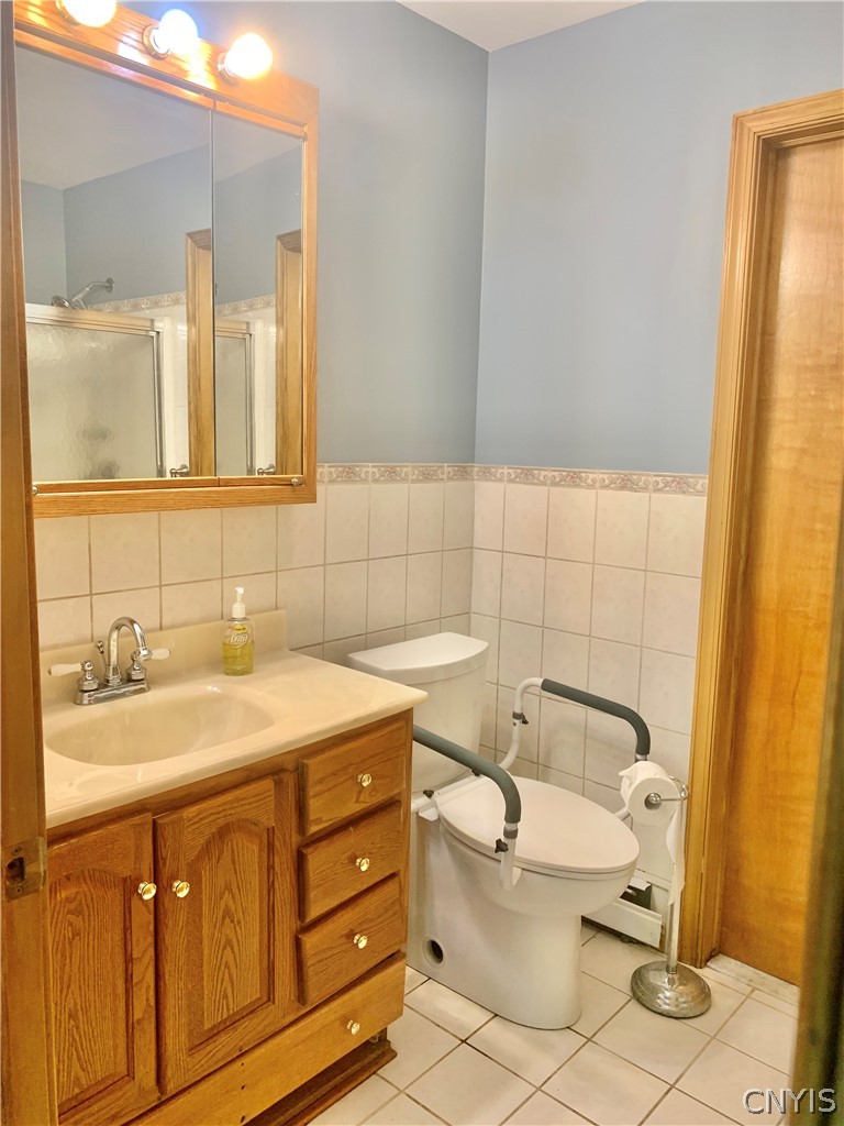 10149 Bailey Lake Road Brookfield, NY 13480 - Photo 19 of 49 Master bathroom