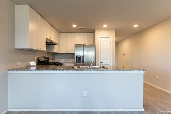$1,850 | 2766 Rosefinch, New Braunfels, TX 78130