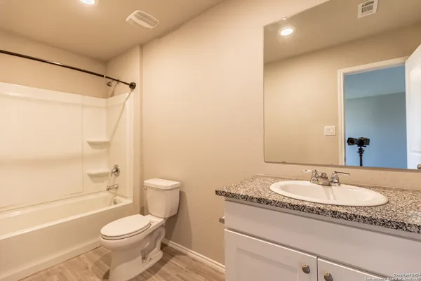 $1,850 | 2766 Rosefinch, New Braunfels, TX 78130