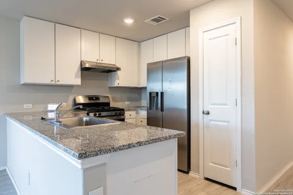 $1,850 | 2766 Rosefinch, New Braunfels, TX 78130