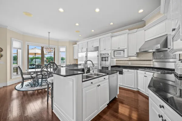 $2,990,000 | 459 Surrey Hill Lane, Valparaiso, IN 46385