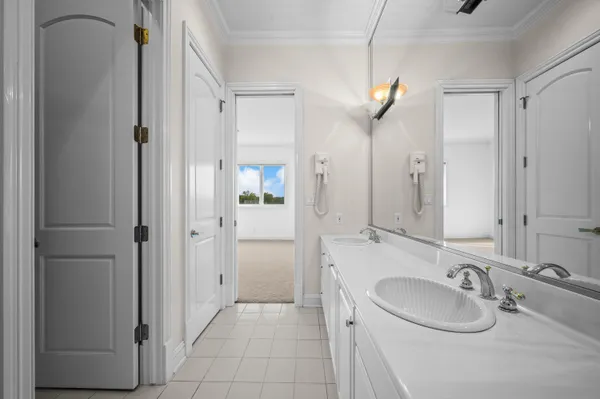$2,990,000 | 459 Surrey Hill Lane, Valparaiso, IN 46385