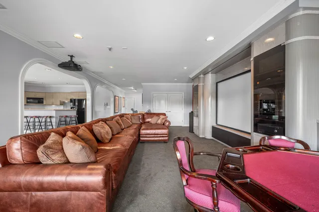 $2,990,000 | 459 Surrey Hill Lane, Valparaiso, IN 46385