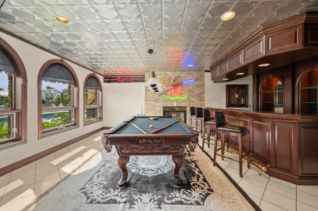 $2,990,000 | 459 Surrey Hill Lane, Valparaiso, IN 46385