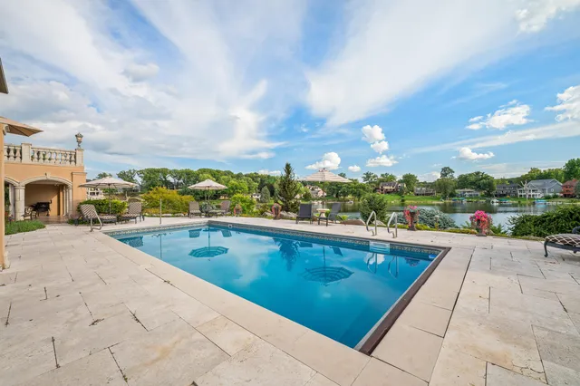 $2,990,000 | 459 Surrey Hill Lane, Valparaiso, IN 46385