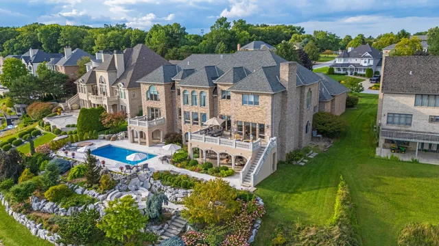 $2,990,000 | 459 Surrey Hill Lane, Valparaiso, IN 46385
