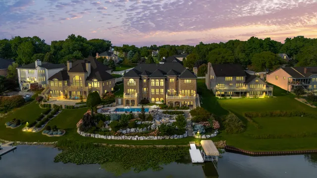 $2,990,000 | 459 Surrey Hill Lane, Valparaiso, IN 46385