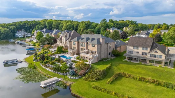 $2,990,000 | 459 Surrey Hill Lane, Valparaiso, IN 46385